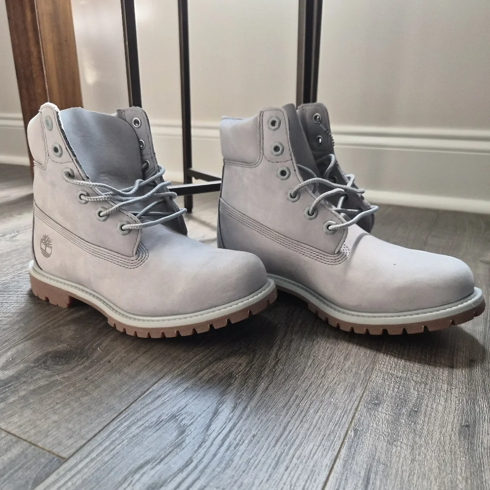 ​Timberland​: Premium 6-Inch Waterproof Boot​Size: Women's US 8 NWOT - Picture 5 of 7